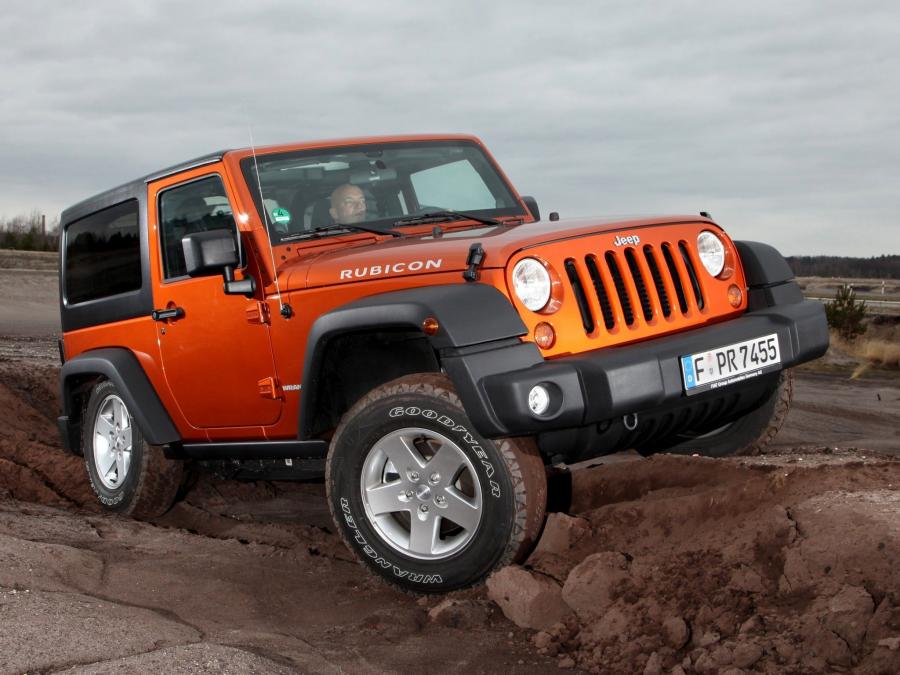  Jeep Wrangler Rubicon 2011 года  (EU) (фото 2 из 30)